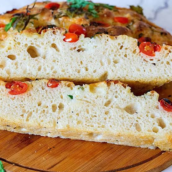 (Gluten free) Sundried tomato, sea salt & basil focaccia