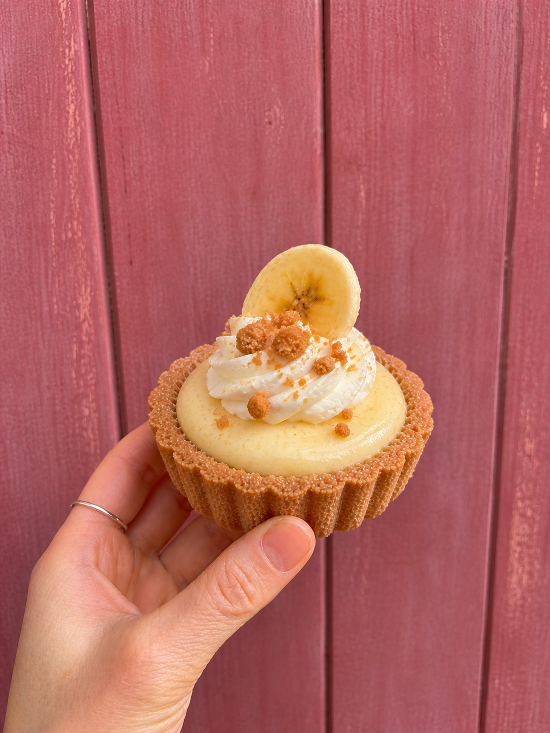 Banana pie tarts