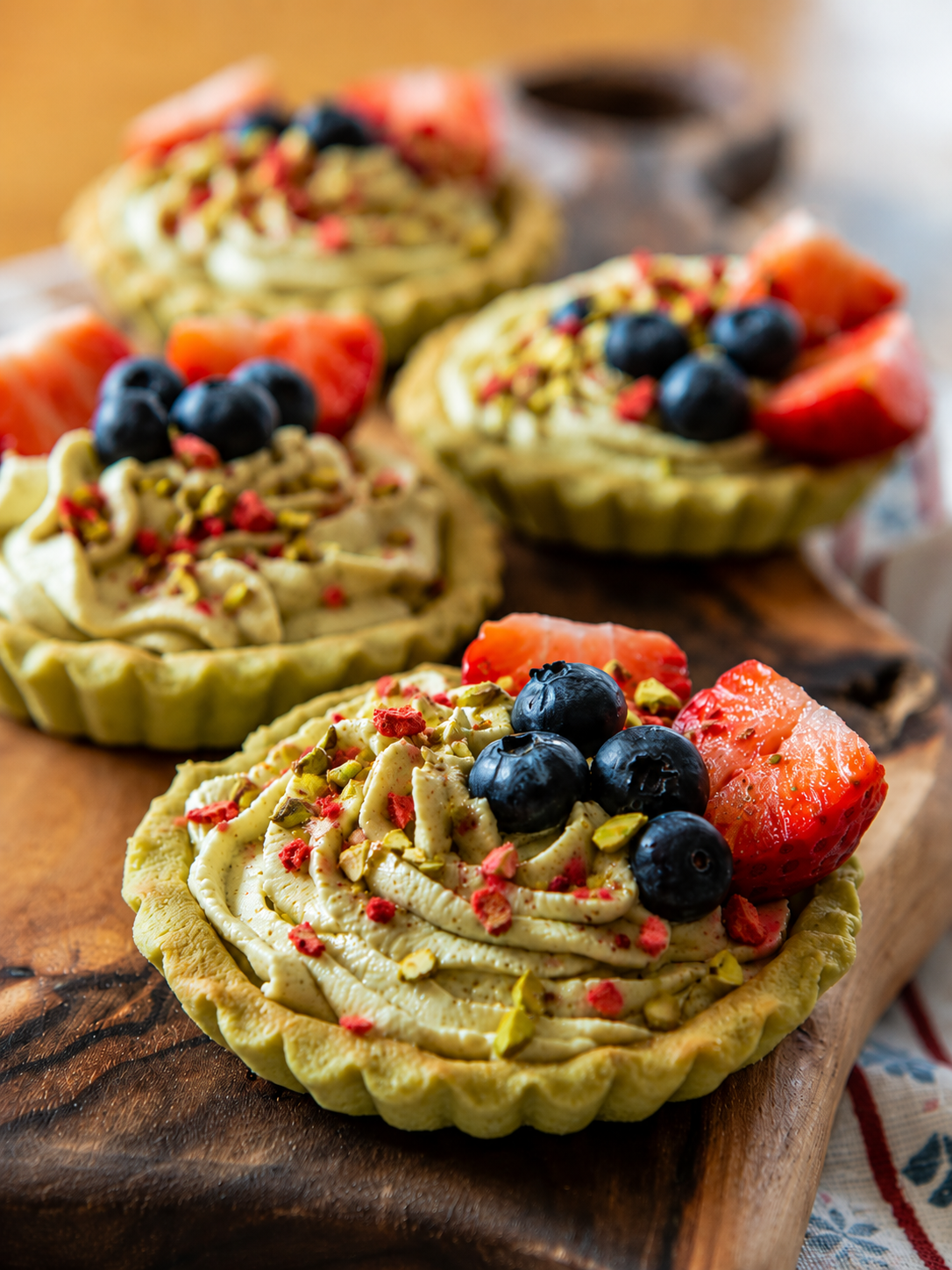 (Gluten free) Pistachio fruit tarts