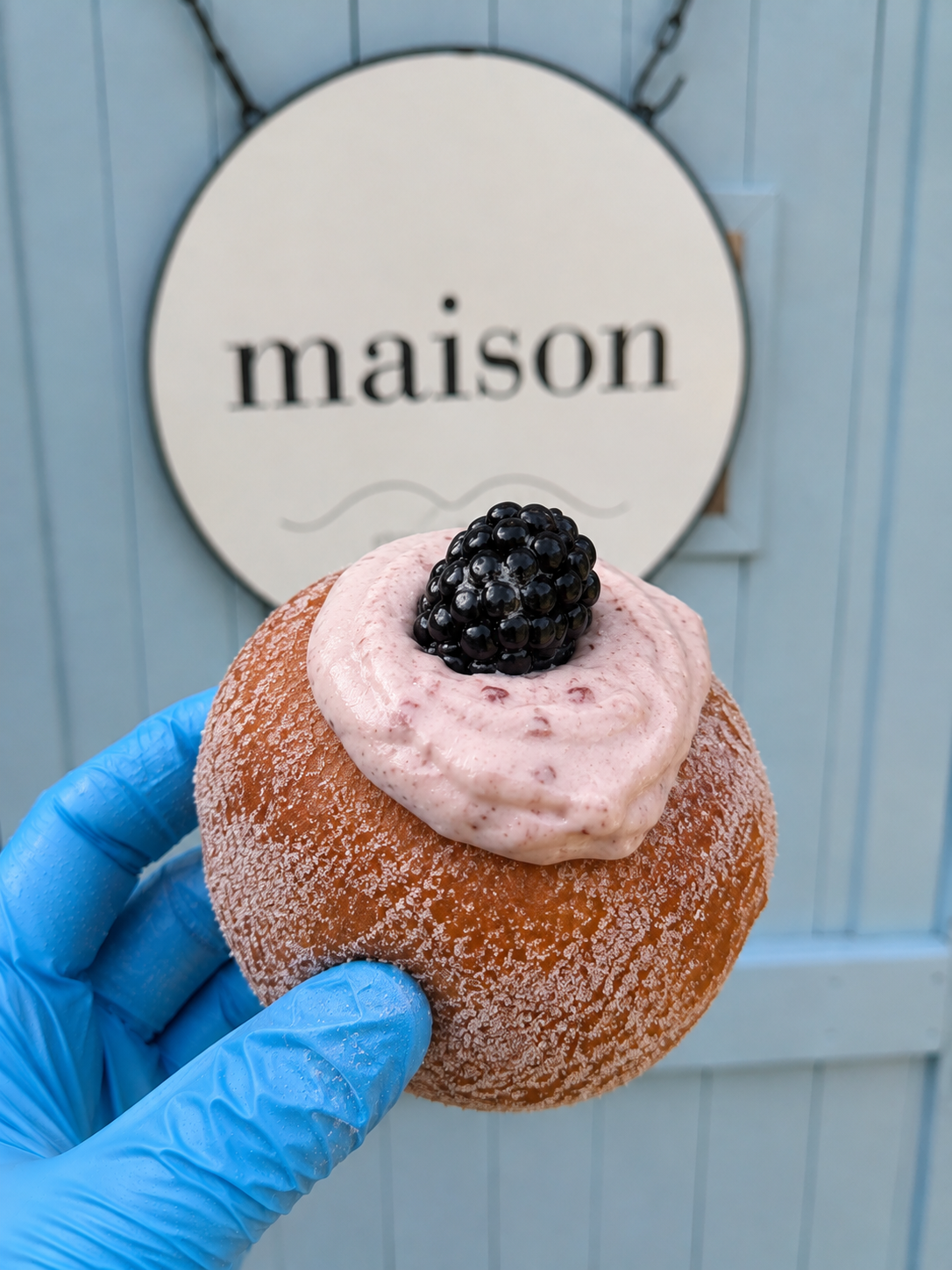 Sourdough Blackberry cream bombolini