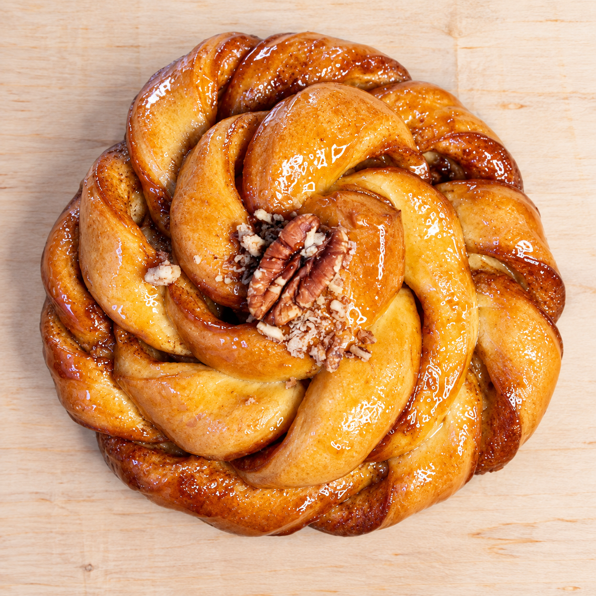 Maple & pecan croissant swirl