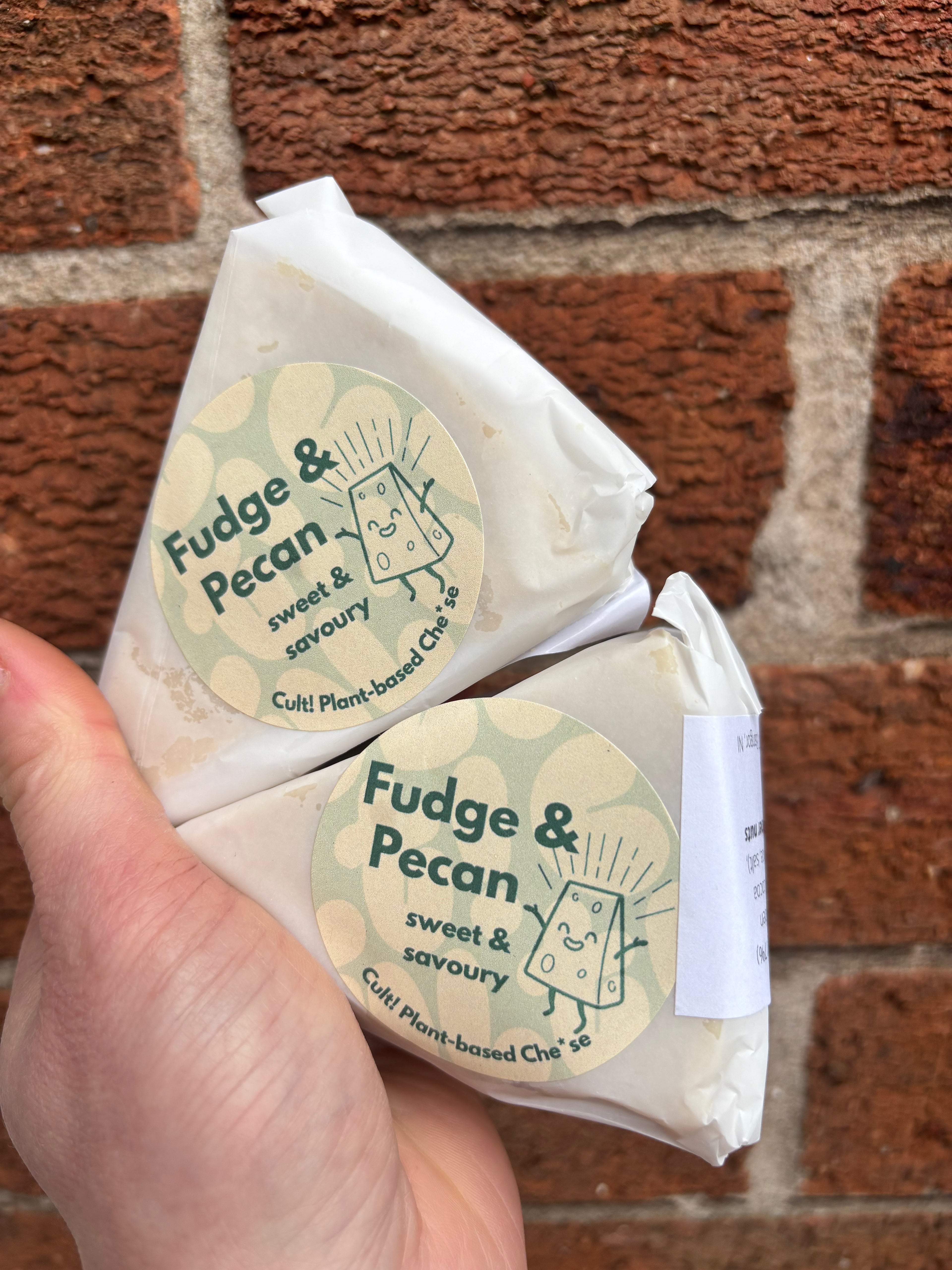 Fudge & pecan che*se