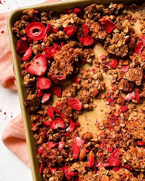 Strawberry & almond granola