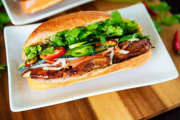 Chick’n Tikka Banh mi