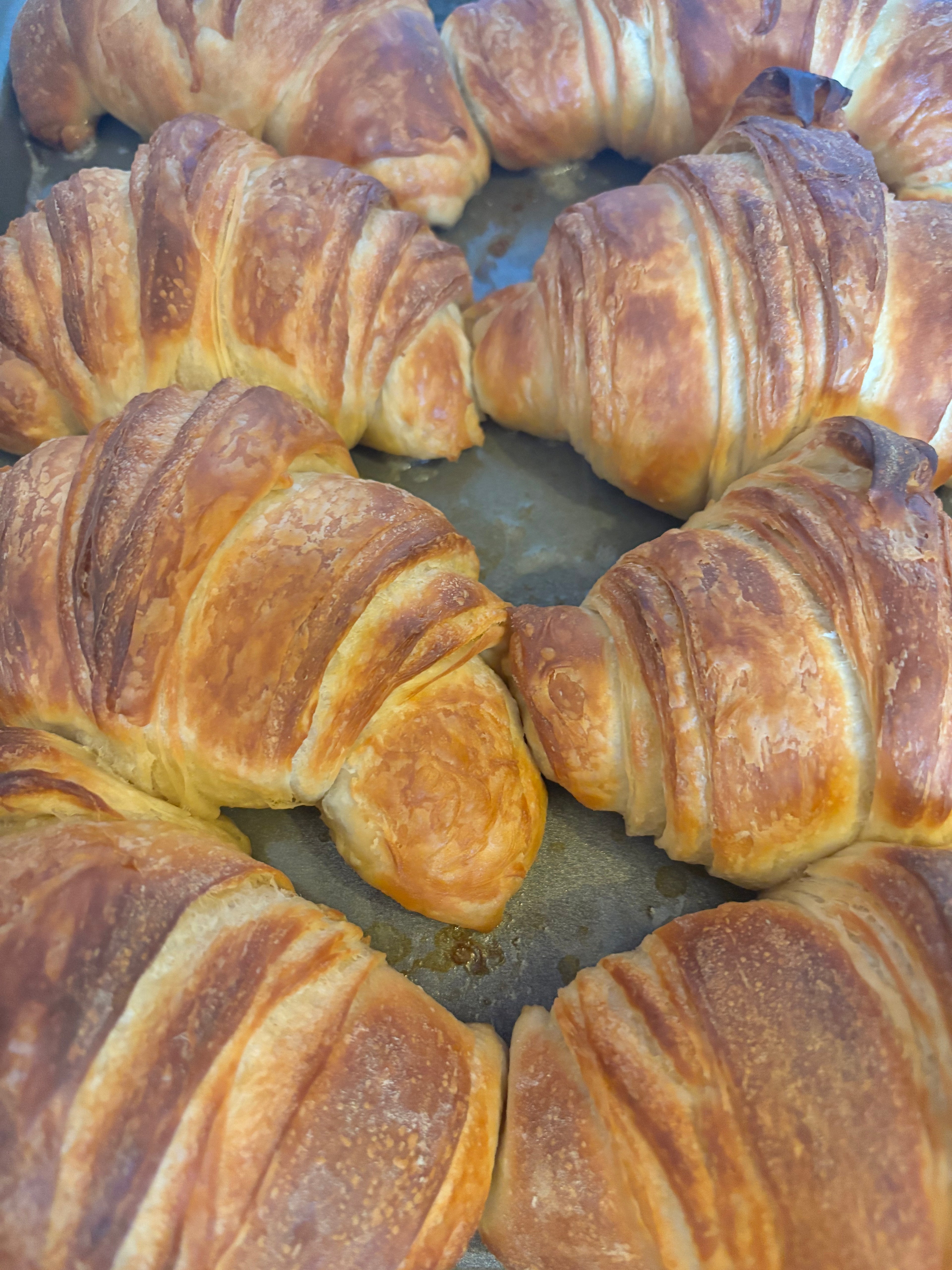Plain croissant